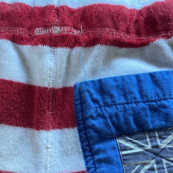 Mini Boden 5Y Toweling shorts - Picture 3 of 4